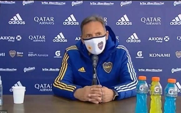 "Las distracciones nos costaron los goles", lamentó el DT de Boca