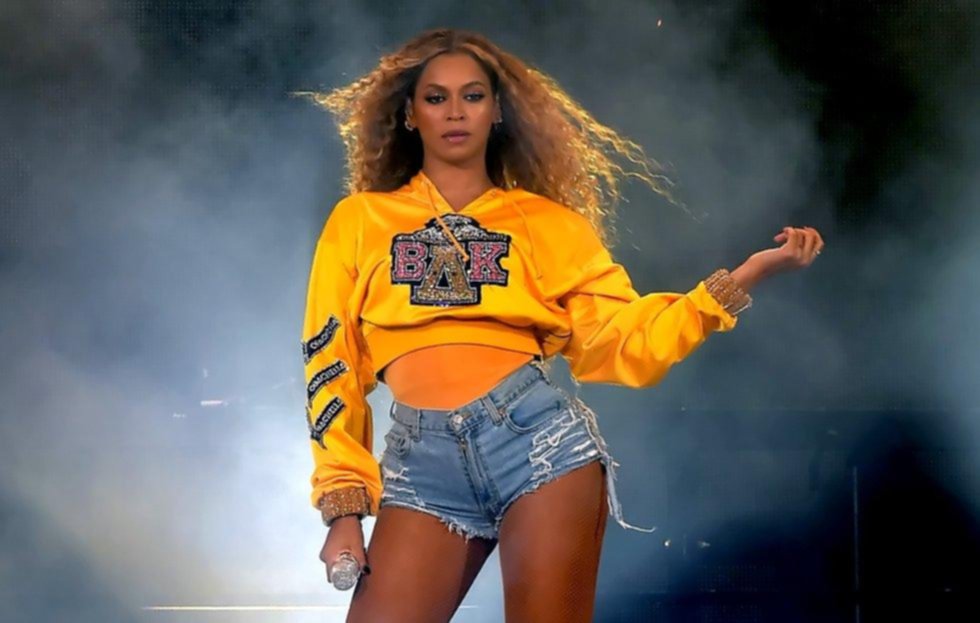 Beyoncé, la favorita para unos Grammy que contarán con Fito