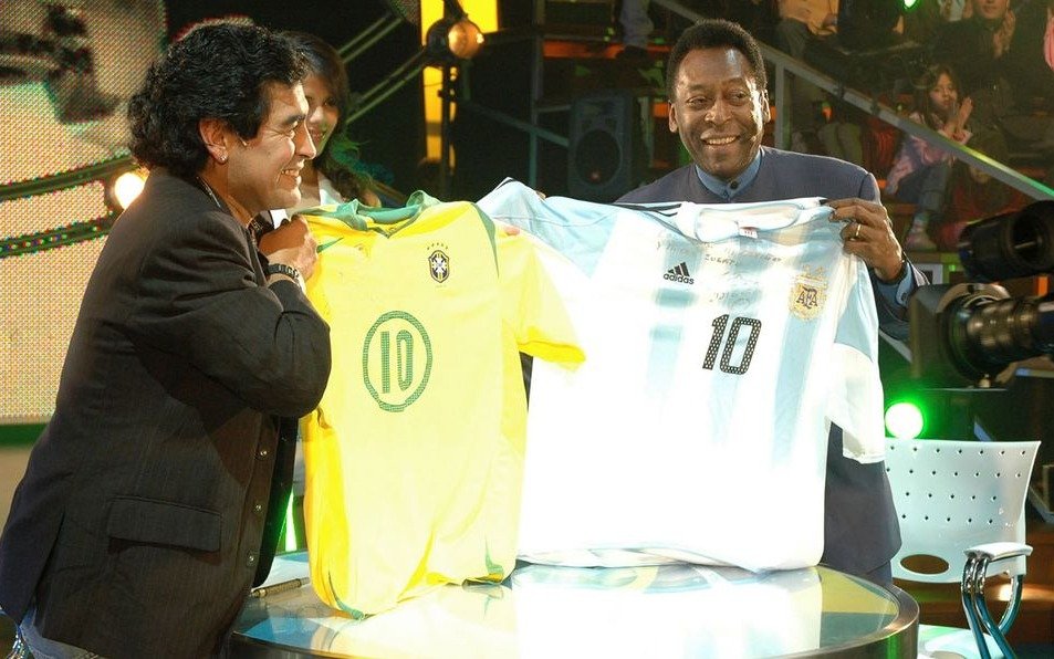 El mundo del fútbol llora a D10S: los mensajes de Pelé, Cristiano Ronaldo y Neymar
