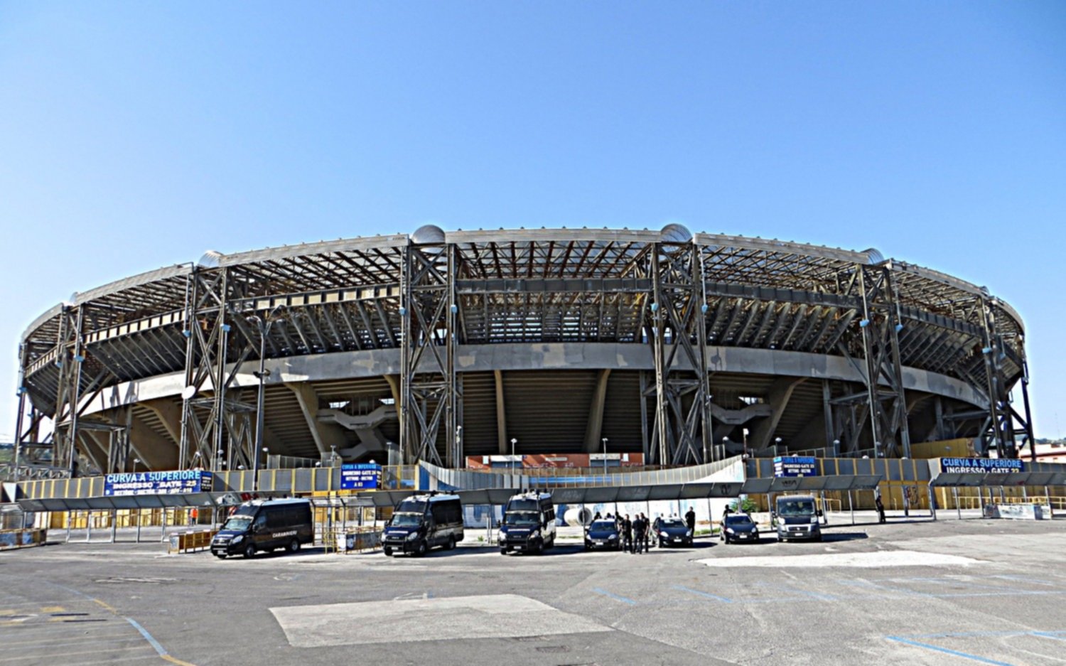 Es oficial: el estadio de Napoli se llamará Diego Armando Maradona