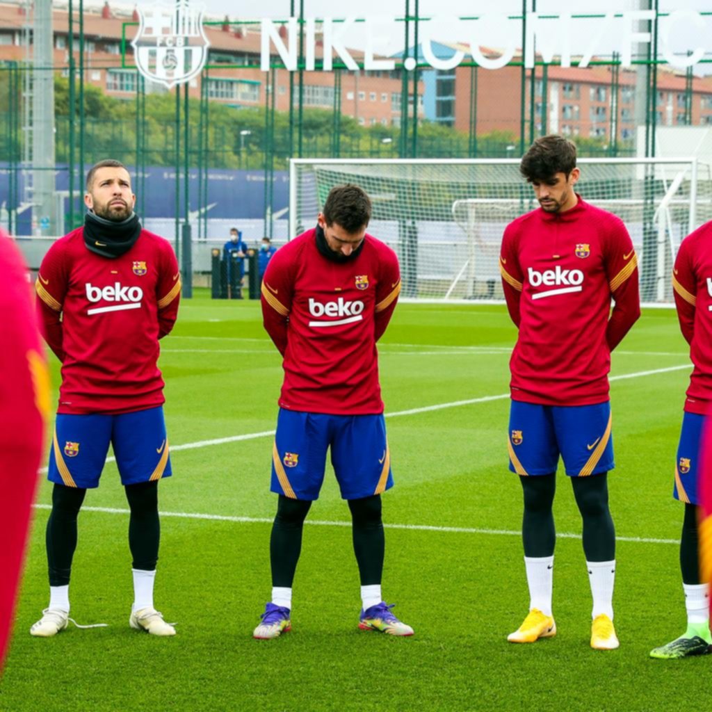 Messi, junto al plantel del Barça, recordó a Mararona
