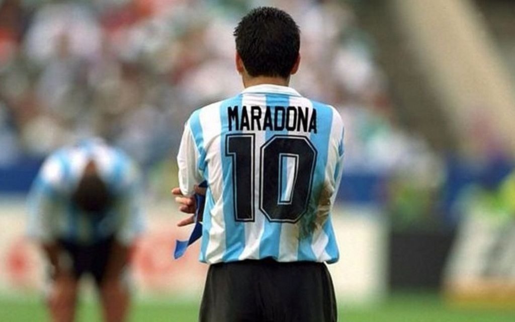 ¿Hay que retirar la "10" de la Selección?: para el Negro Enrique "después de Qatar 2022" y para Fillol "hay que usarla"
