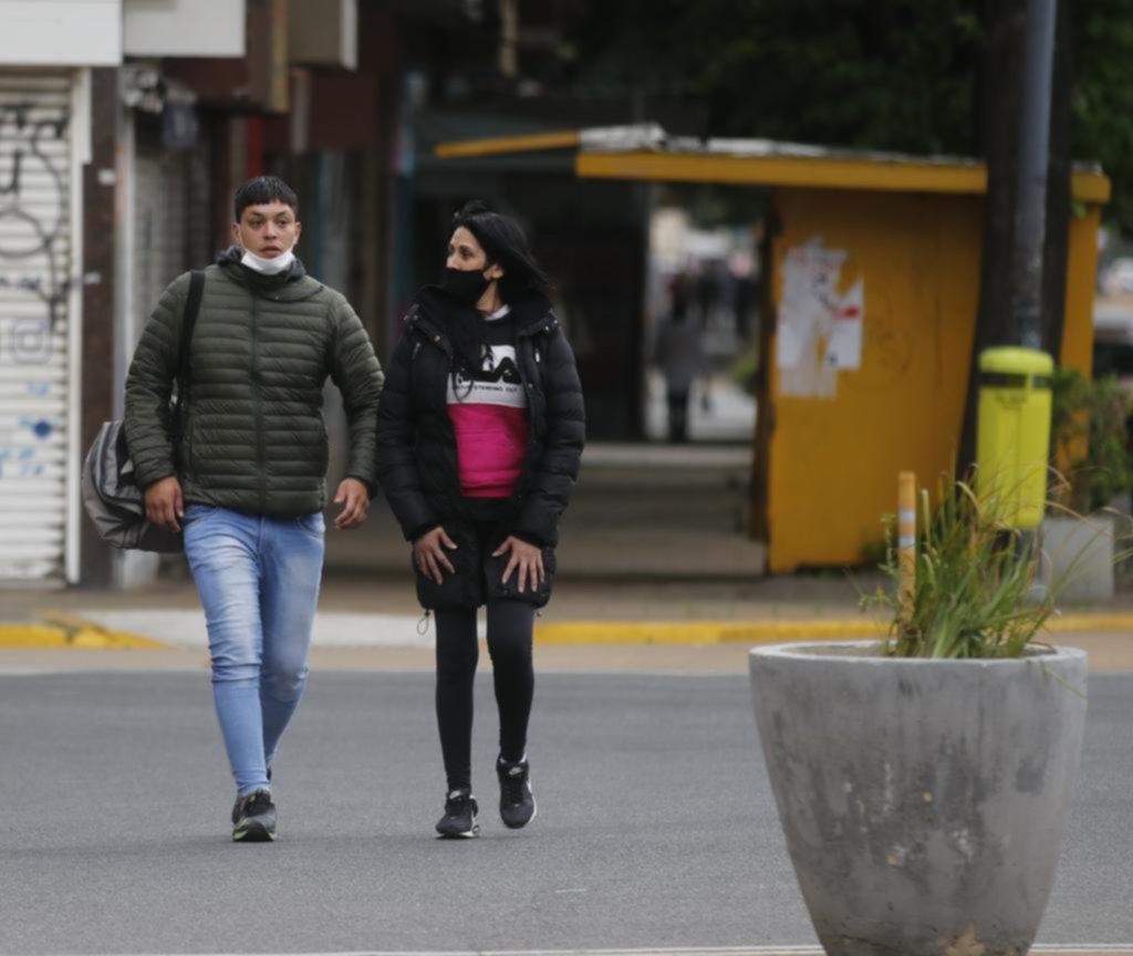 Tras el calor, fresco, alerta por crecida del Río de la Plata y anuncio de lluvias