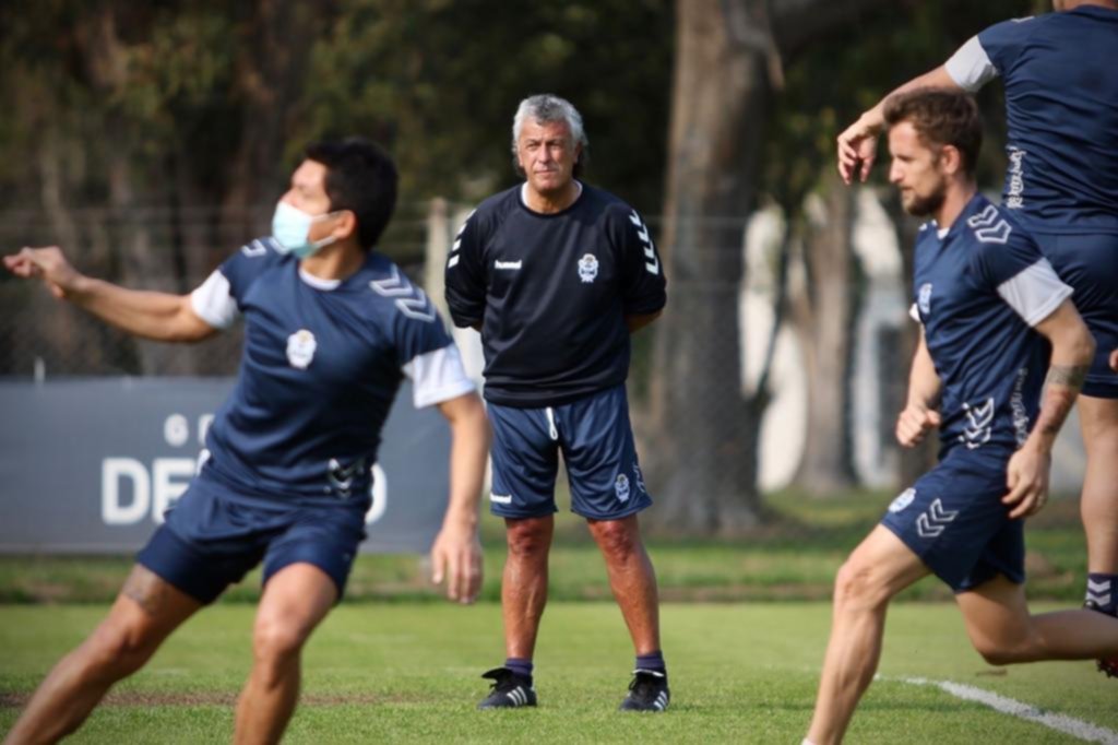 Gorosito arma el rompecabezas