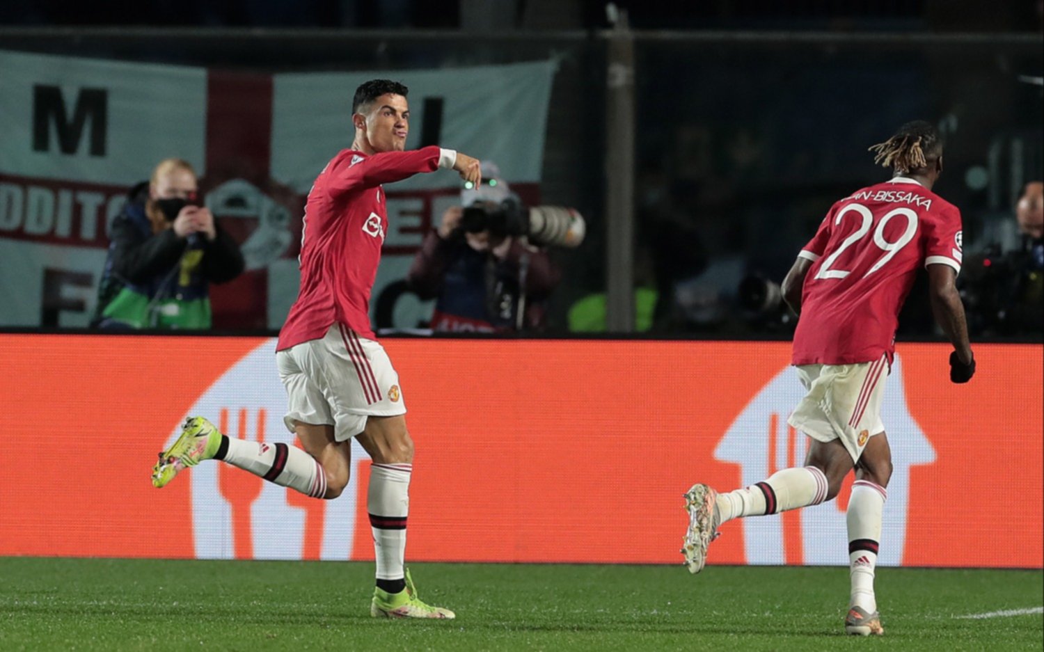 Cristiano Ronaldo volvió a salvar al Manchester United: doblete en el 2 a 2 ante Atlanta