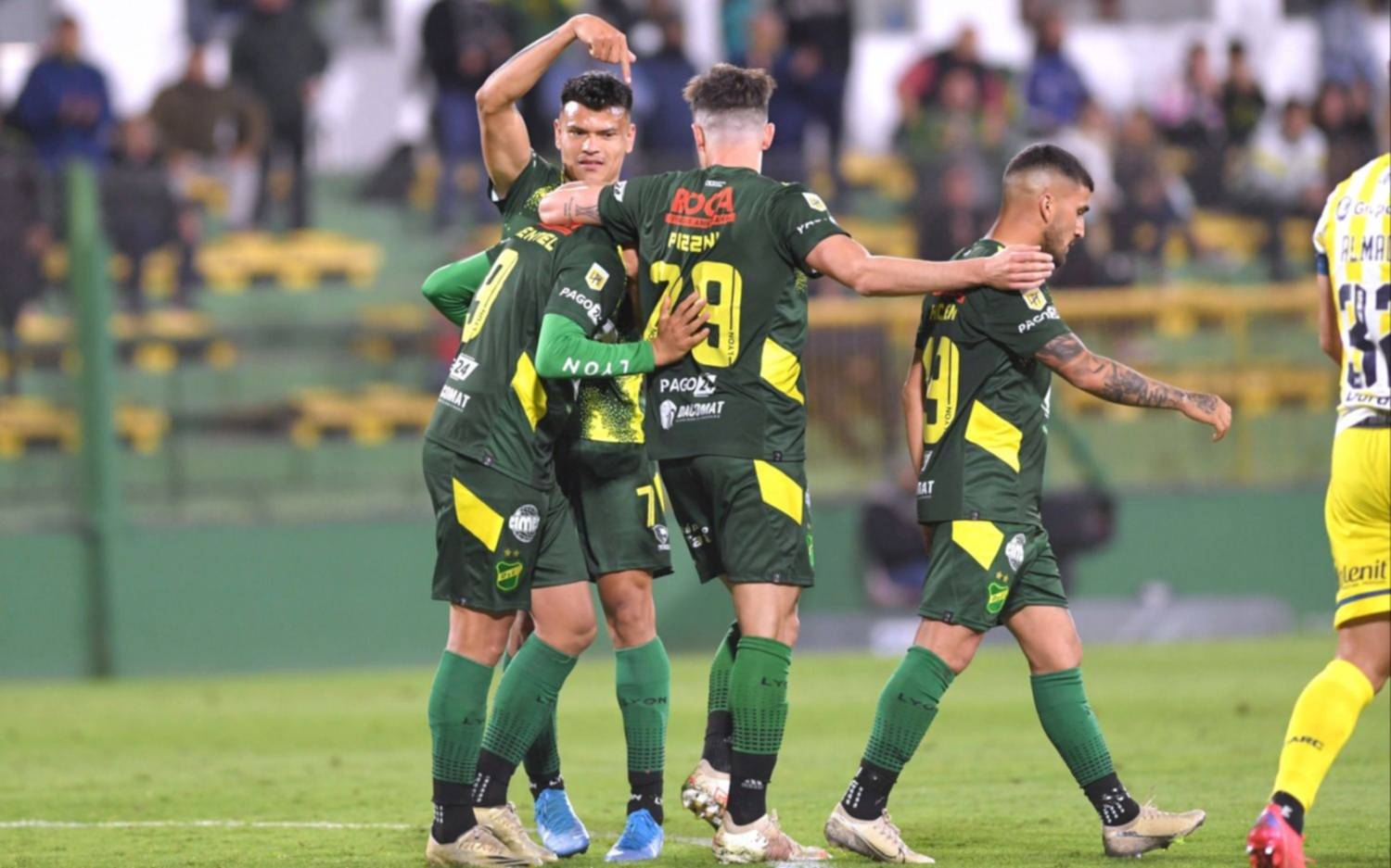 Defensa y Justicia goleó a Central y se metió en zona de Sudamericana