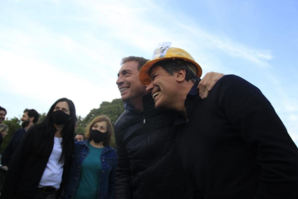 Santilli y Manes hablaron de un “cambio de rumbo”