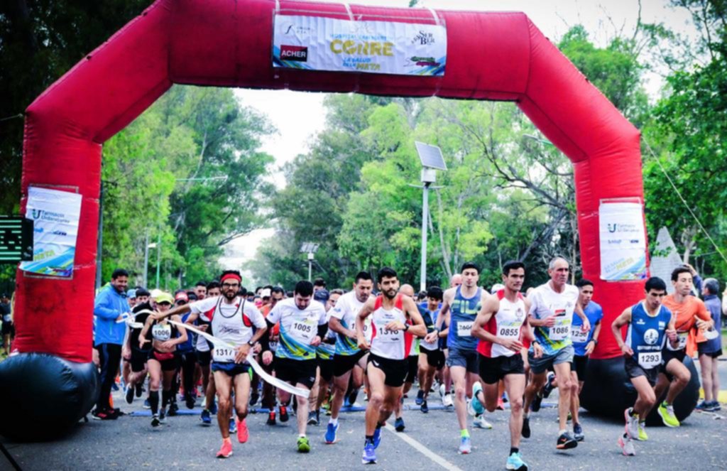La Plata en imágenes: corrieron y dieron una mano