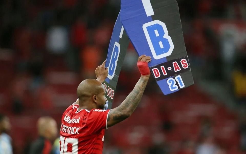 Escándalo en Brasil: Inter dejó a Gremio al borde del descenso y los jugadores festejaron con ataúdes