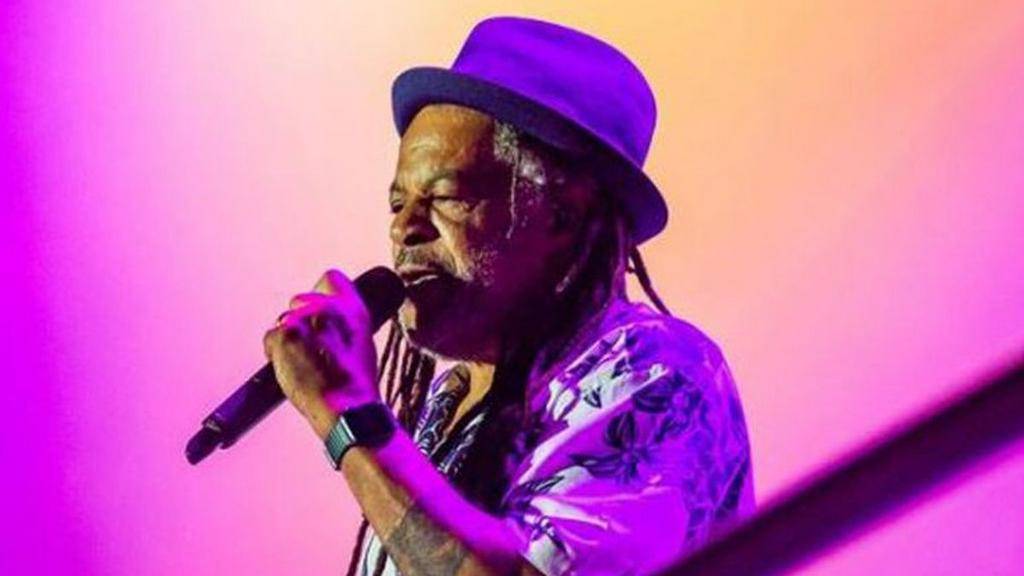 Adiós a Astro, la voz de UB40 que inmortalizó “Red Red Wine”