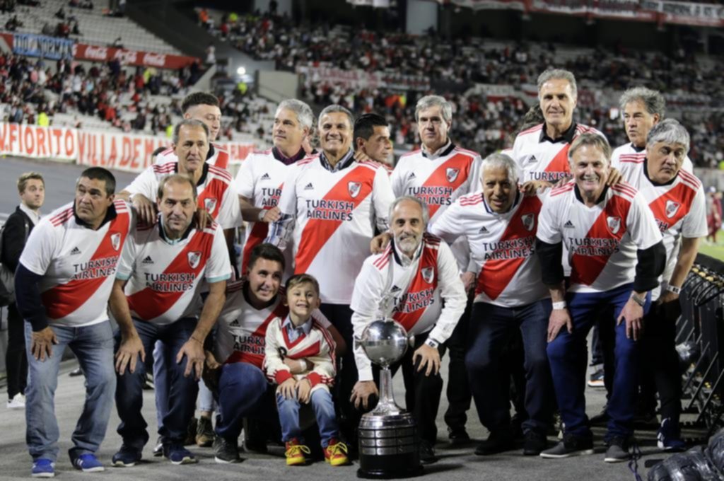 Ovación del Monumental para el equipo campeón ‘86