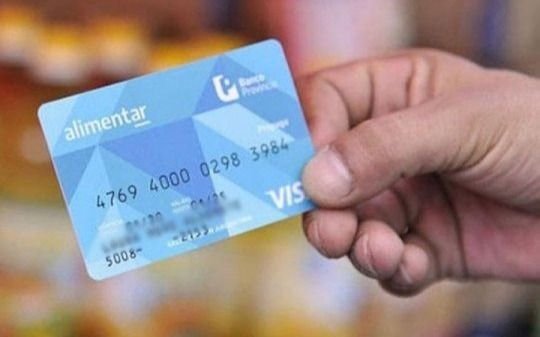Es falso que los jubilados que cobran la mínima vayan a recibir ayuda de la Tarjeta Alimentar