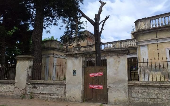Frenan la demolición de una casona histórica de Bernal
