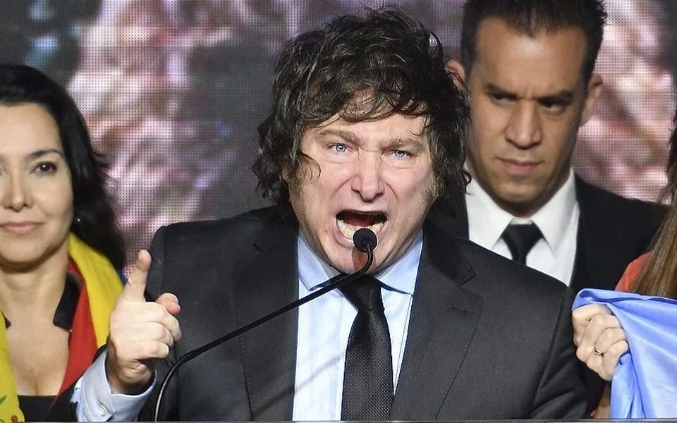 Javier Milei furioso con Aníbal Fernández: "Por qué son tan hijo de"