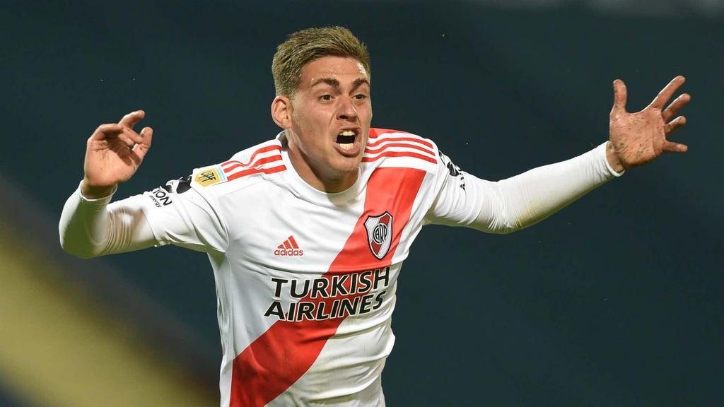 Estudiantes, atento a lo que decida River sobre el futuro del punta Girotti