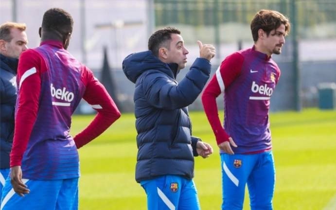 Mano dura: orden y disciplina en las normas que impondrá Xavi en el Barcelona
