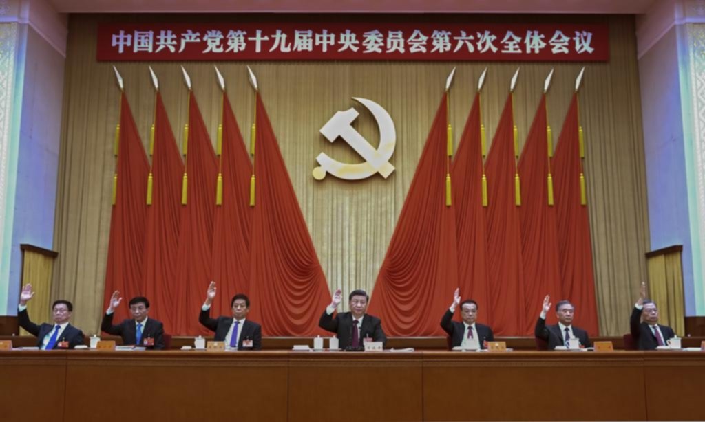 Al nivel de Mao: Xi, entronizado en China