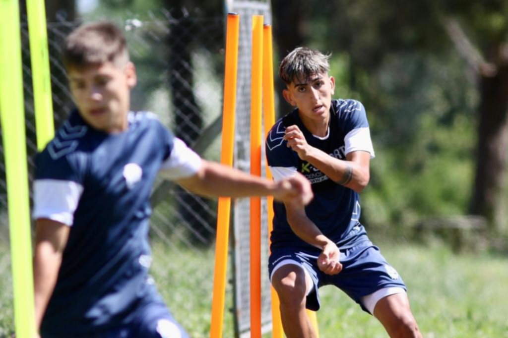 “Vamos los pibes”: Pipo promovió a otro jugador de la Reserva