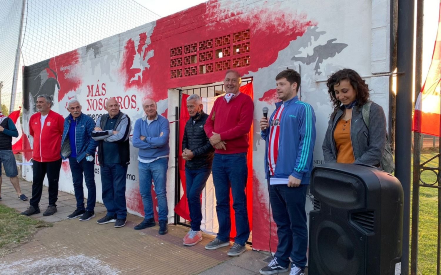 Con la inauguración de un mural homenajearon a Alejandro Sabella en Tandil