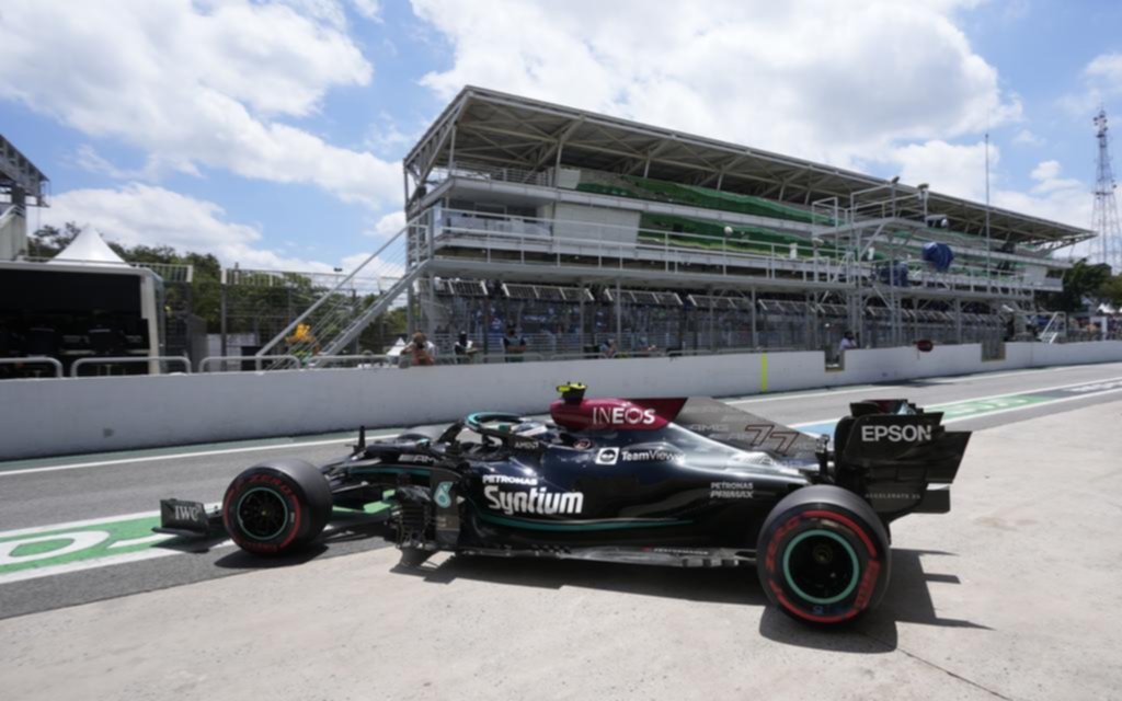 Bottas ganó el Sprint y logró la “pole” para el GP de Brasil