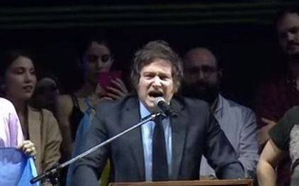 Milei: "Vaya si tuvo miedo la casta, tuvo que tirar de los dos lados porque está cagada"