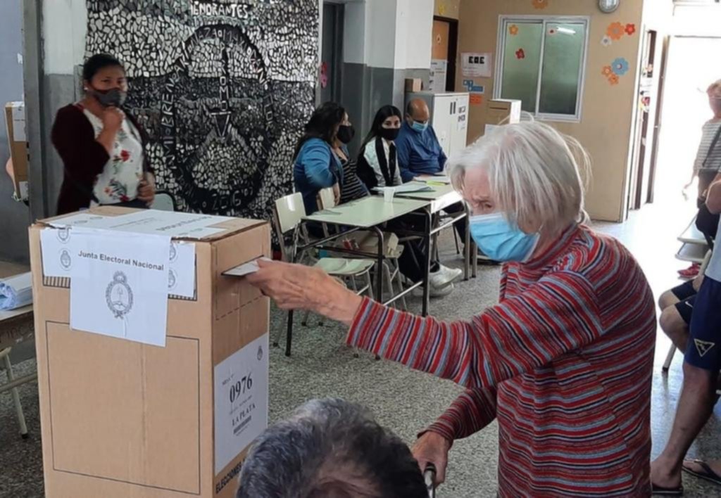 Mayores que no claudican en su sueño de dejar un país mejor