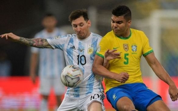 Juega Lío ante Brasil: Scaloni confirmó que Messi será titular mañana en el superclásico