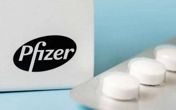 COVID-19: Pfizer cede la patente de su píldora para abastecer a 95 países pobres
