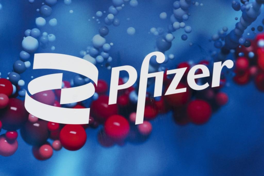 Pfizer libera la licencia de su píldora anticovid, pero Argentina se queda afuera