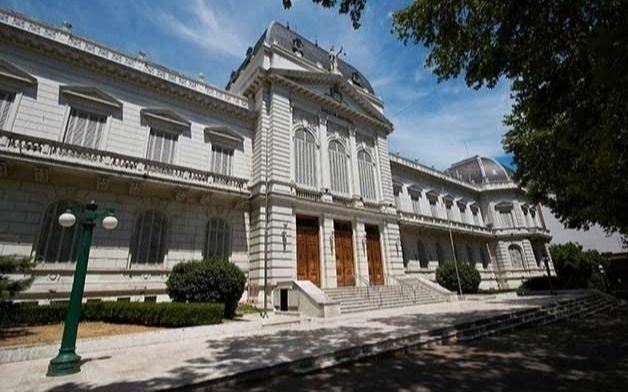 Un gremio ya le pidió a Kicillof que adelante la revisión salarial por el aumento de la inflación