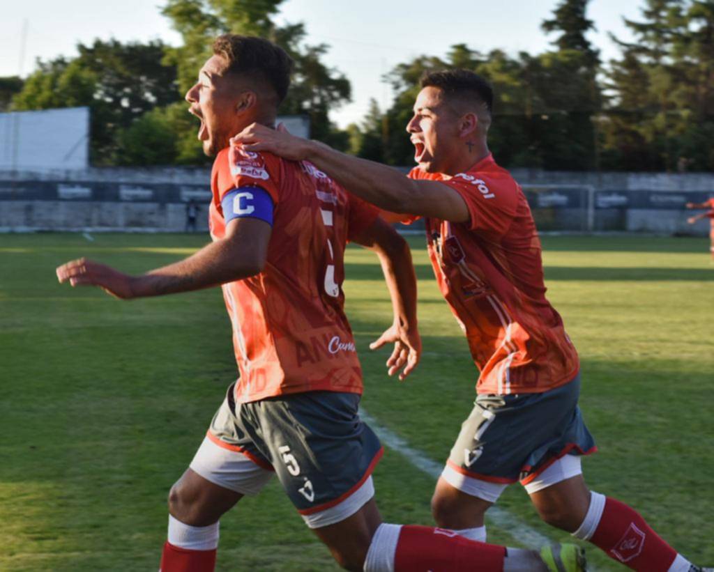 Camba, en la agonía, le ganó a Muñiz y quedó a un paso de acceder a las semifinales