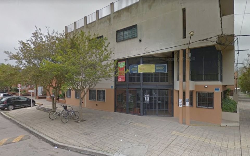 Un colegio de City Bell tiene a la mitad de la primaria aislada por los casos de coronavirus