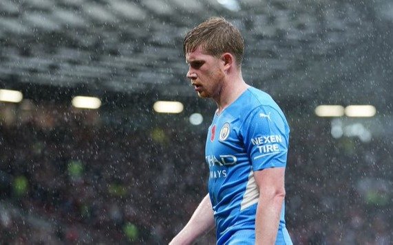 De Bruyne, positivo de Covid-19, se perderá el partido con el PSG de Messi