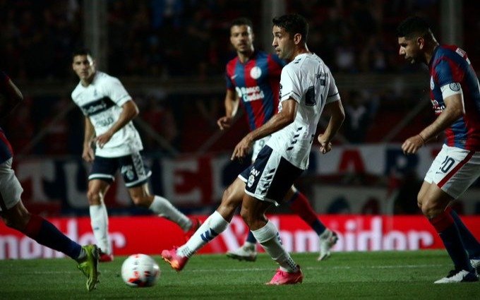 Cecchini: "Entramos en la recta final para ir a la Copa Sudamericana"