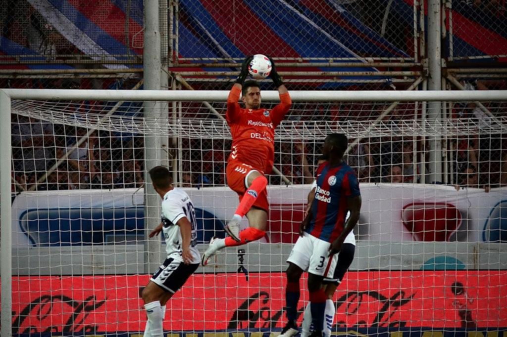 Eric Ramírez, el que juega de lo que le pidan, hizo gritar a todos