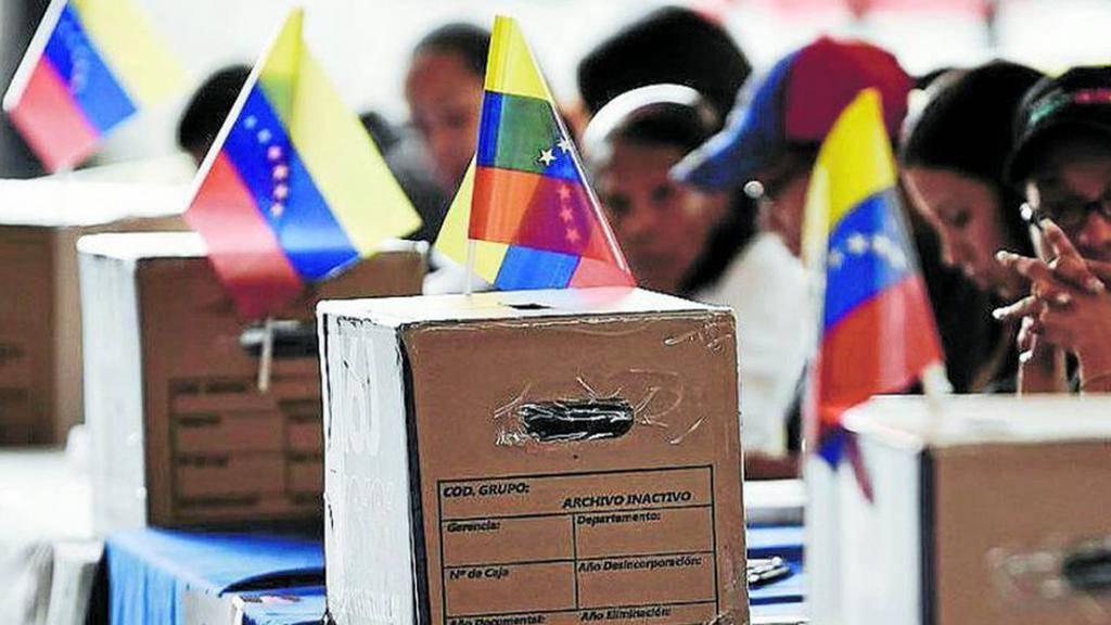 El chavismo y la oposición, cara a cara en las elecciones regionales