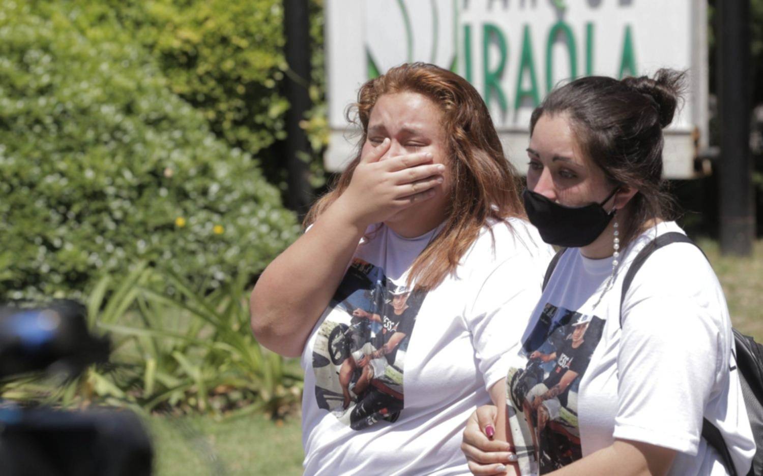 Inhumaron los restos de Lucas González: dolor y muestras de apoyo en el último adiós 
