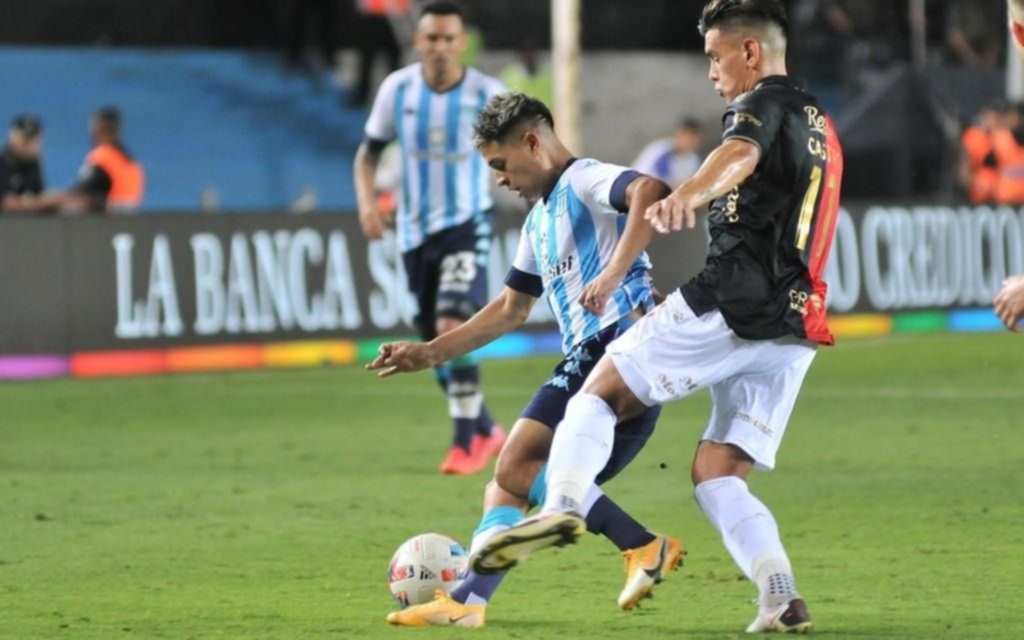 Racing perdió 2 a 1 con Colón en Avellaneda