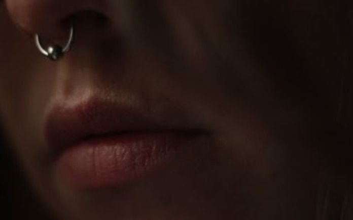“Dosmil”, el relato de una separación, llega al Select