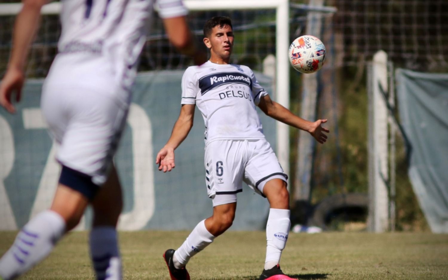 La reserva del Lobo perdió en la visita a Banfield