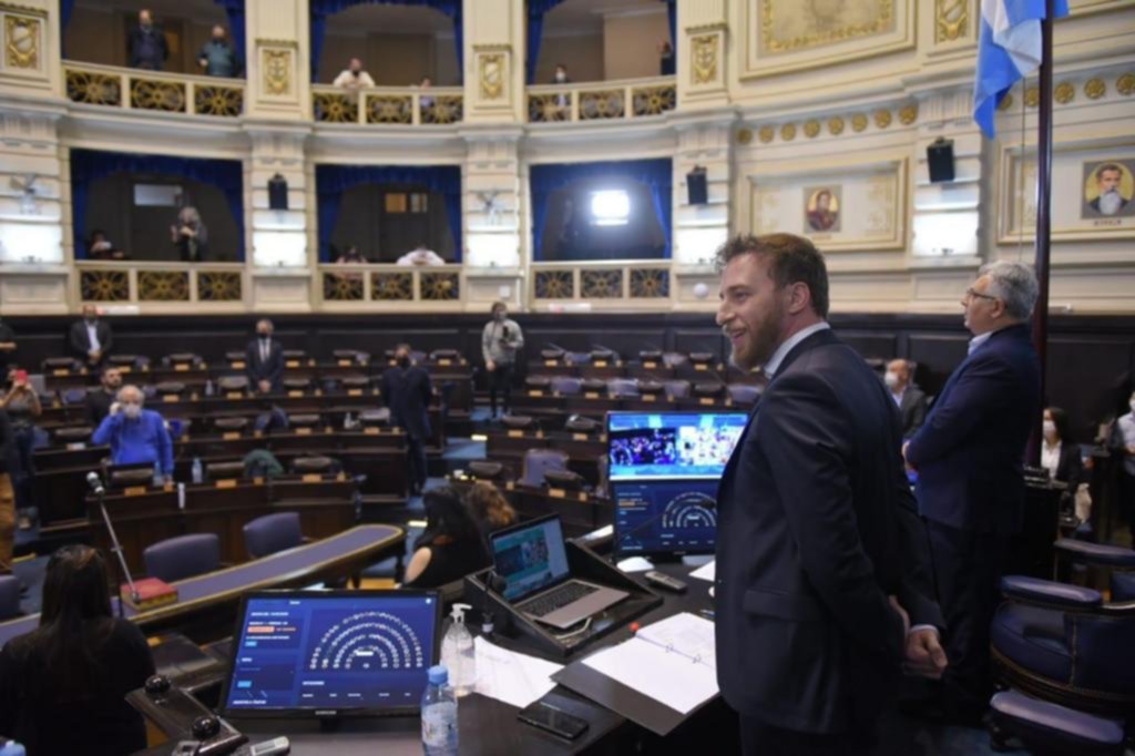 El Presupuesto y la impositiva 2022 de Kicillof llegan a la Legislatura