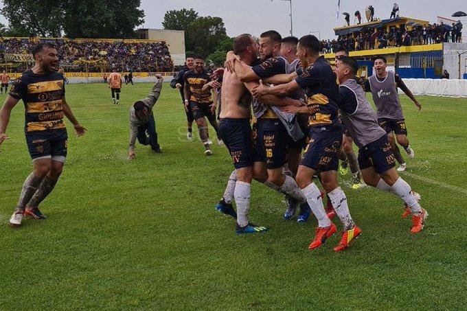 Dock Sud venció a Berazategui y ascendió a la B