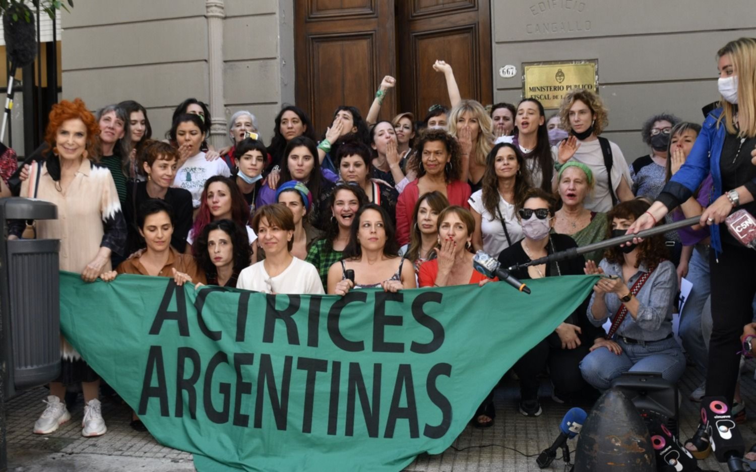 "Por Thelma y por todas": el fuerte comunicado de Actrices Argentinas contra Darthés