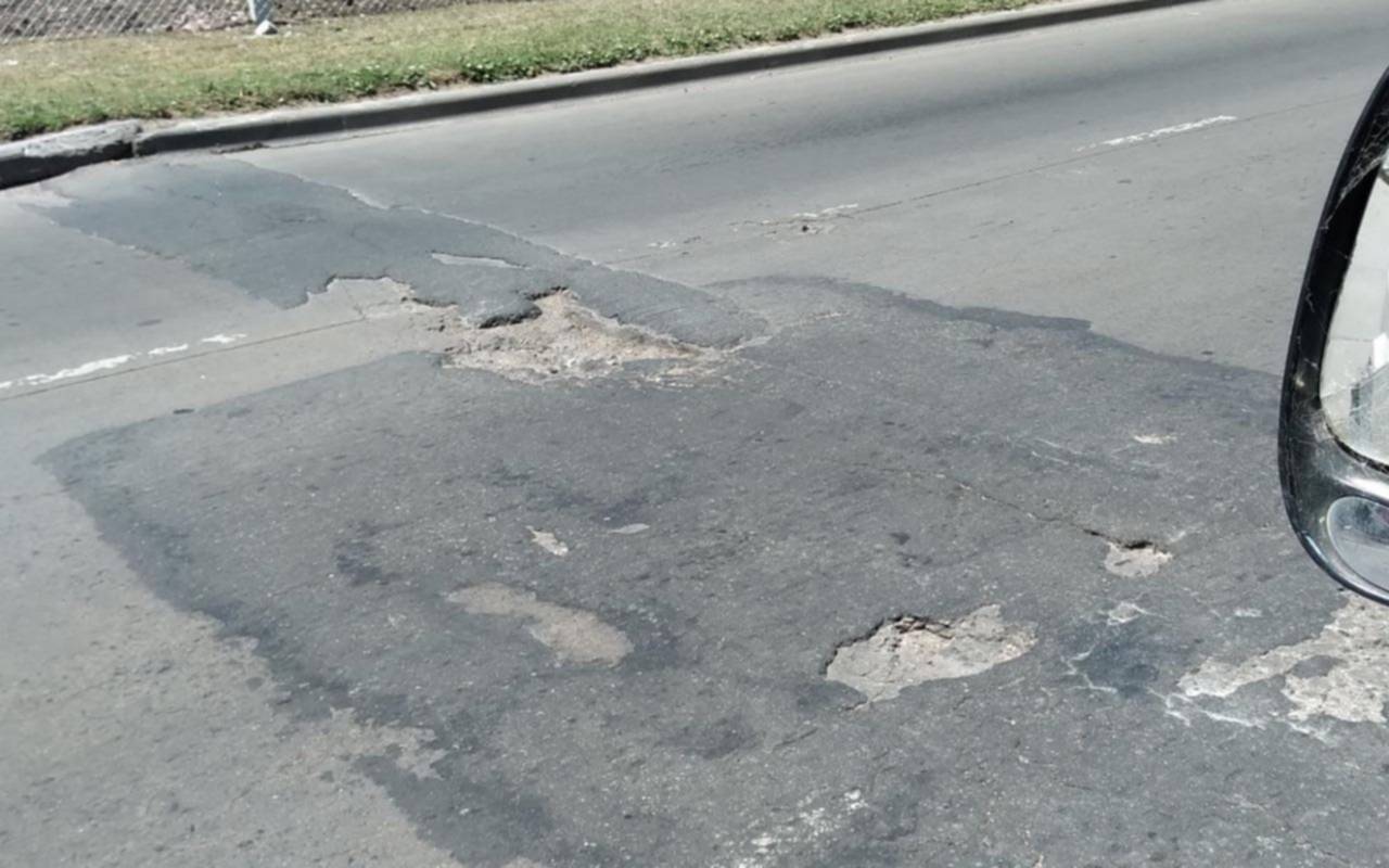 ¿Un pozo o un cráter? Avenida 72 se volvió un peligro para los conductores
