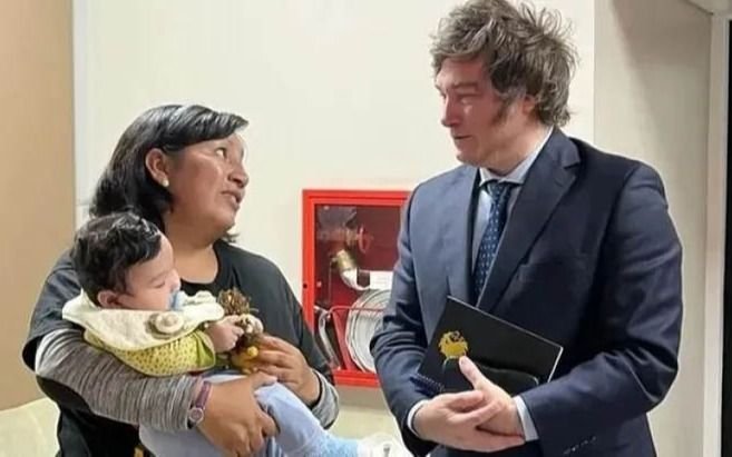Le puso Milei a su bebé: una mujer bautizó a su hijo en honor al diputado liberal