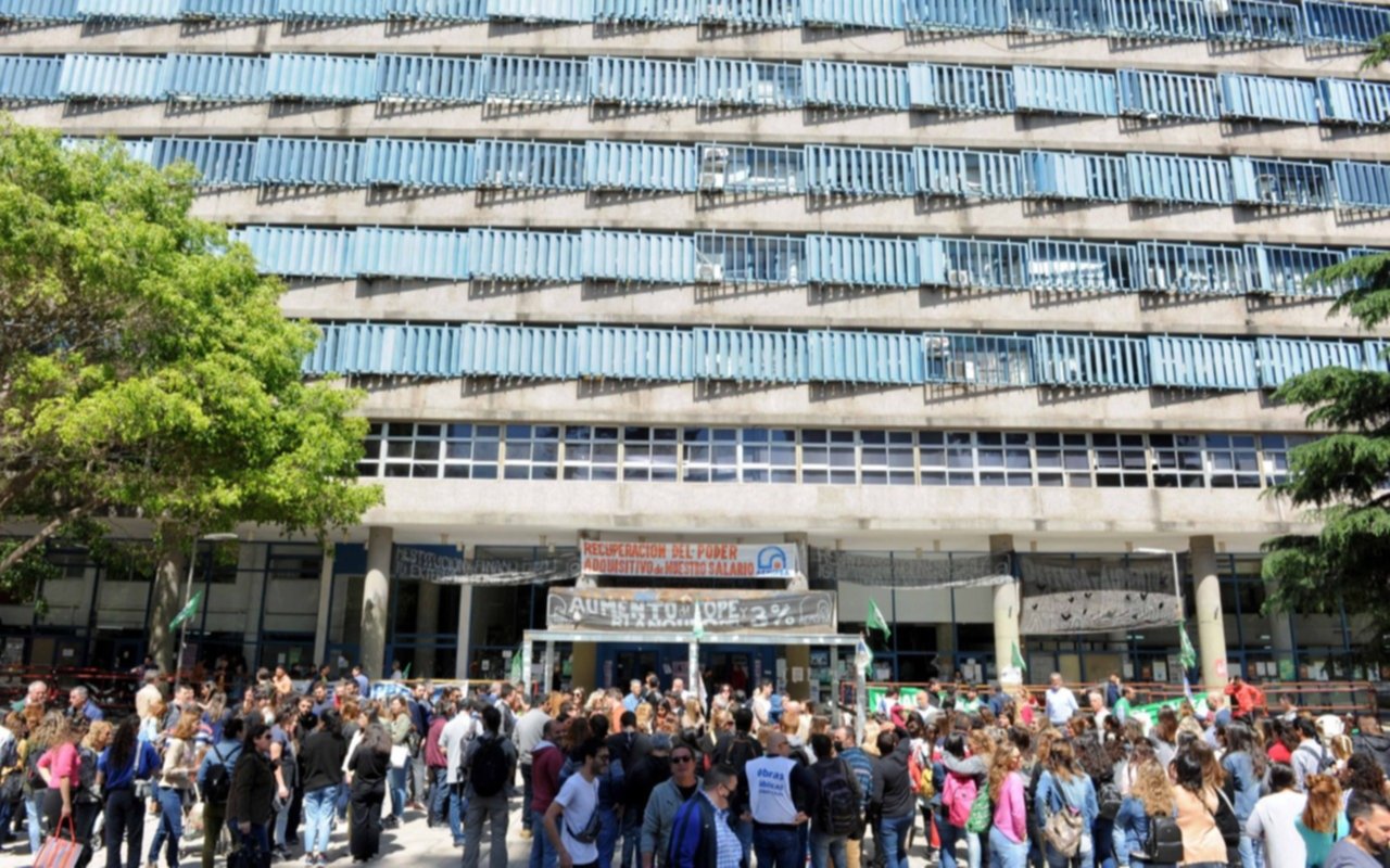 Los trabajadores del Ministerio de Infraestructura llegaron a un acuerdo y se levanta el paro