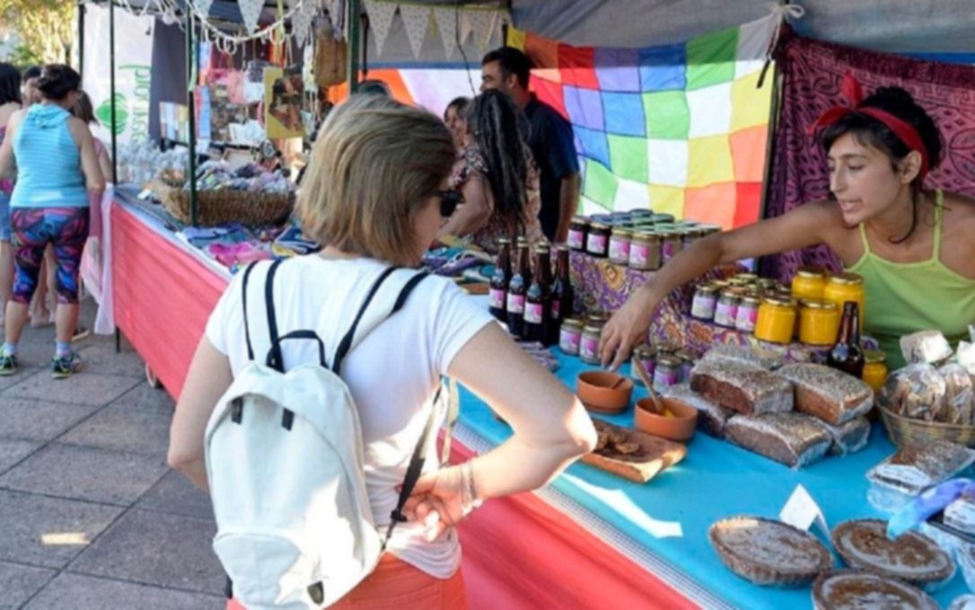 Feria de Economía Popular, Social y Solidaria en la UNQ