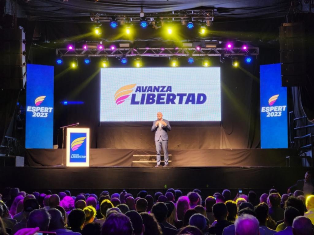 Espert se sumó a la carrera por la Provincia