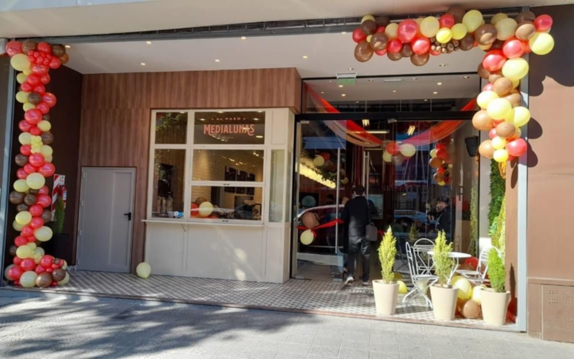 Atalaya: las tradicionales medialunas de Ruta 2 llegaron al centro de La Plata