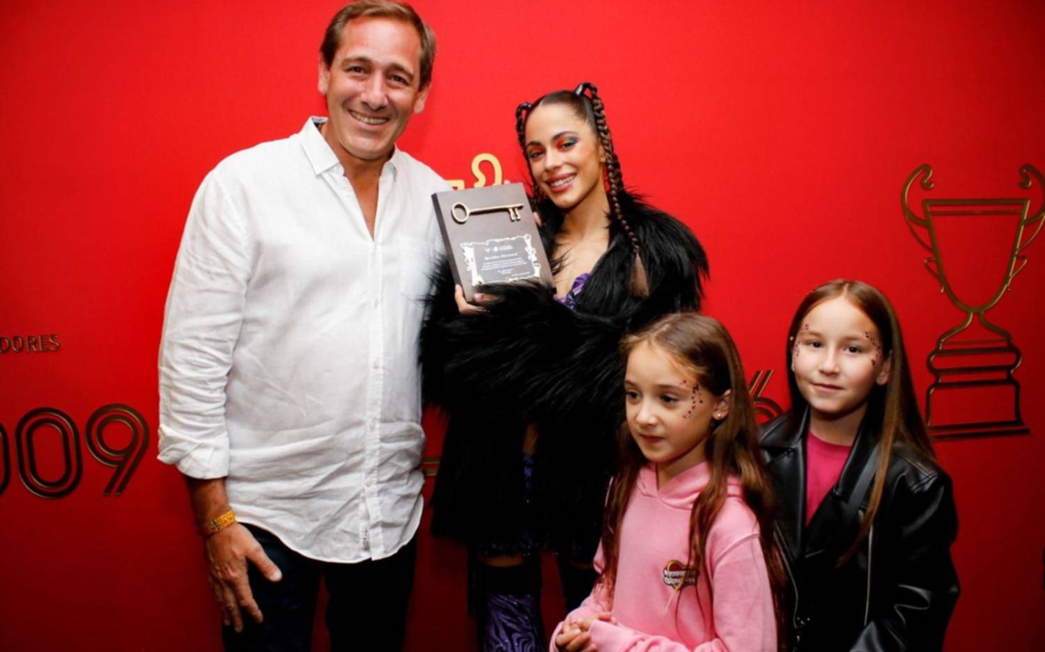 Tini Stoessel recibió la llave de la Ciudad